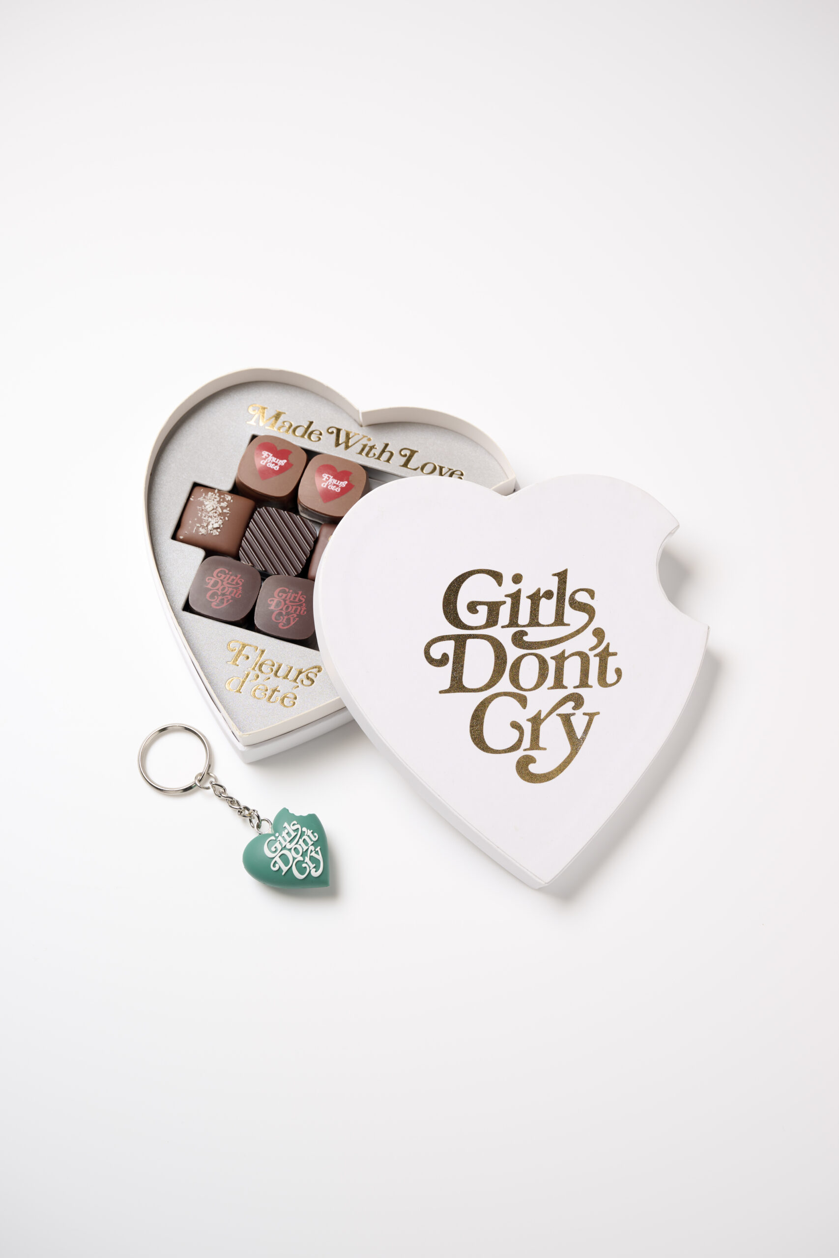 Girls Don’t Cry_“Give the Best Gift to One’s Loved One”_20230113_Collaboration